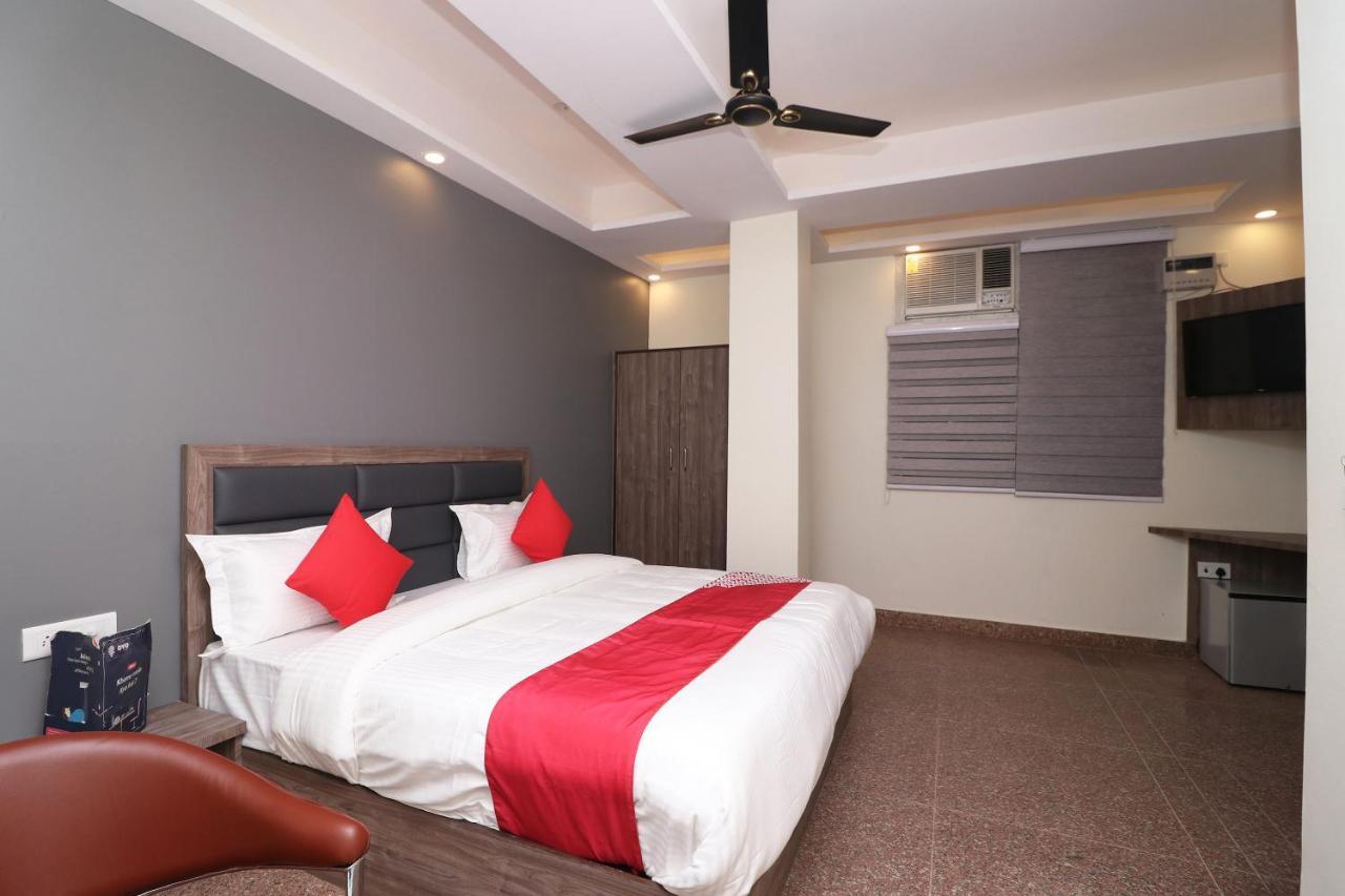 Hotel Oyo 36848 Embellish New Delhi